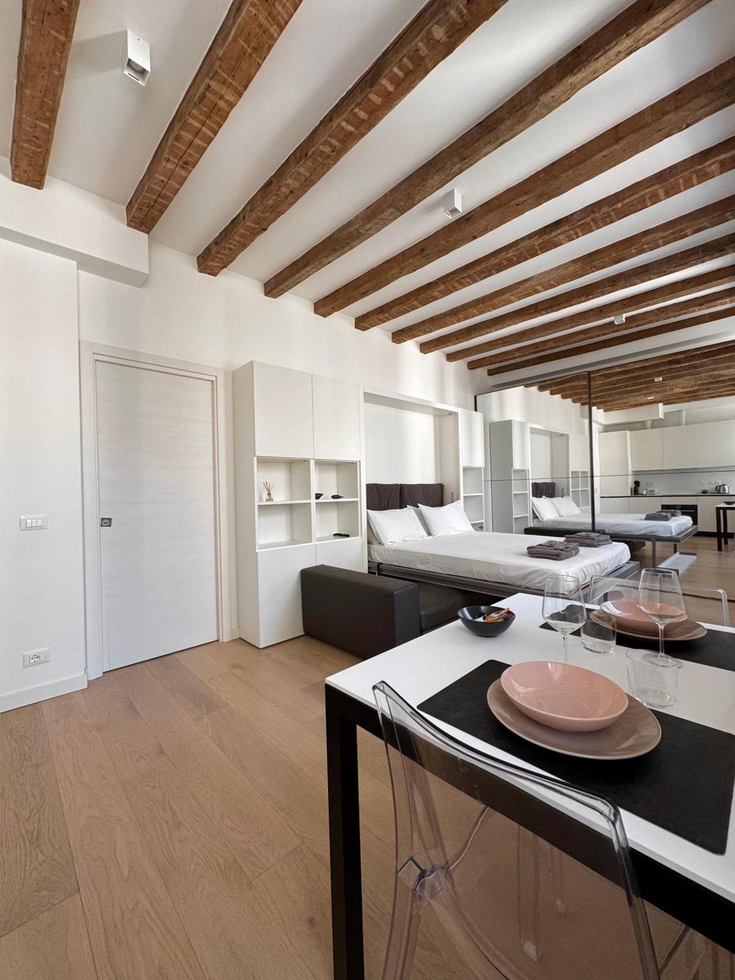 Gold'S House Apartment Триест Екстериор снимка