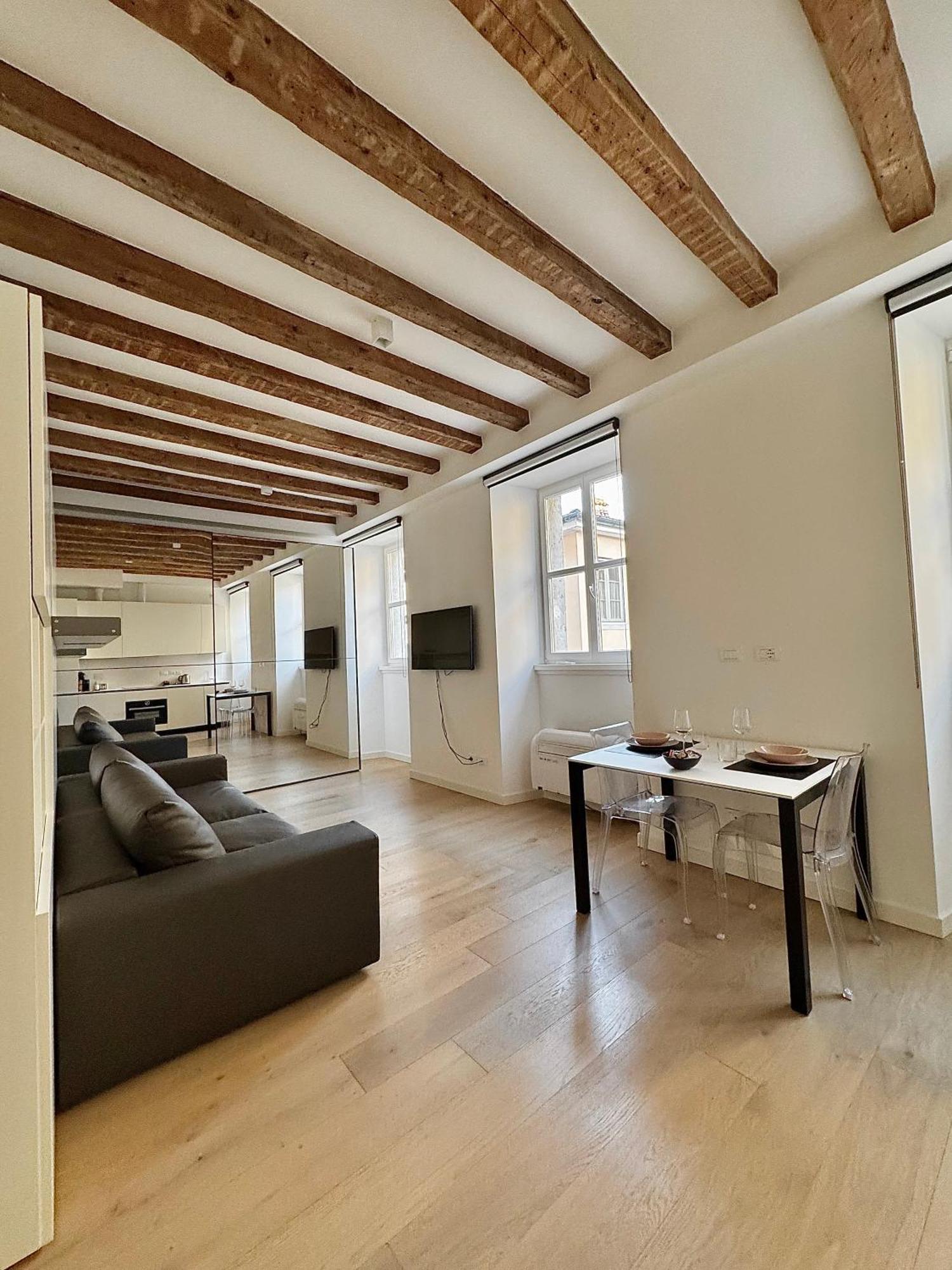 Gold'S House Apartment Триест Екстериор снимка